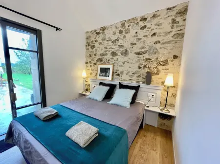 Charming house with vineyard view Отели в г. Мозе-Сюр-Луэ