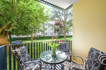 Modern vacation apartment with 4 bedrooms in Heilbronn on the Neckarpromenade Отели рядом с достопримечательностью «experimenta - Das Science Center»