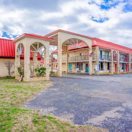 Ozark Junction Mountain View by OYO