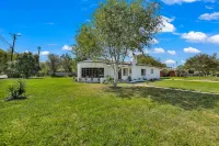 Comfy beds, Game Room, & Clean - Worth it! Hotels in Weslaco