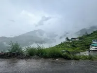 Kuari Pass Inn Hotels in Chamoli