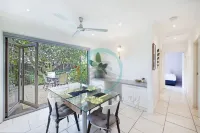 Zen Treetops Private Pool Outdoor Dining Hotels in Larrakeyah