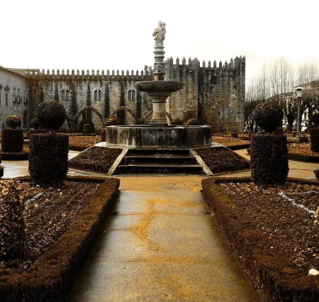 Rooms4you 2 in historic center of Braga Отели рядом с достопримечательностью «Бон-Жезуш-ду-Монте»