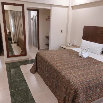 Hotel Real Del Sol - Zona Expo Industrial 과달라하라 호텔