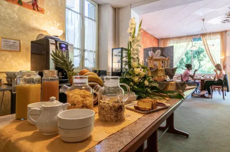 Hôtel des Bains Отели в г. Экс-ле-Бен