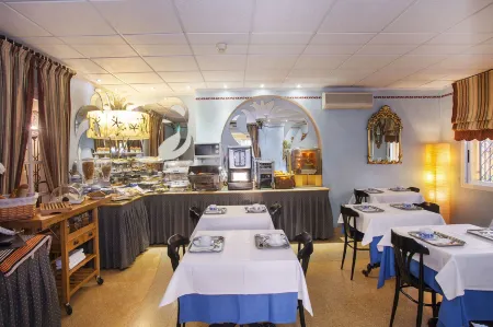 Hotel Ribes Roges Отели в г. Вильянуэва и Ла Гелтру