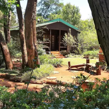 Woodland Gardens Self Catering Pet Friendly Lodge