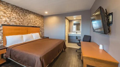 Plaza Inn Hotels in Huntington Park
