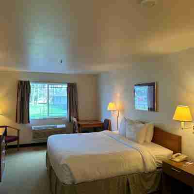 Peppermill Empress Inn Rooms