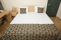 City Wall Hotel Hotels near Sheria House