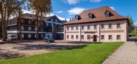 SL'Otel im Parforcehaus