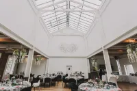 荷利根斯塔特飯店