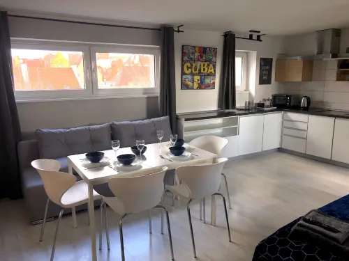 KW38 - 2 Min to Old Market Square and Townhall - homestay