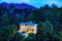 Hotel Vinsober Monal Hotel in zona Kainchi Dham - Shri Neeb Karori Baba Ashram