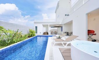 Crystal Villa Shirarahama Beach