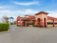 Baymont by Wyndham Orlando North Millenia Hotels near Tupperware Tower