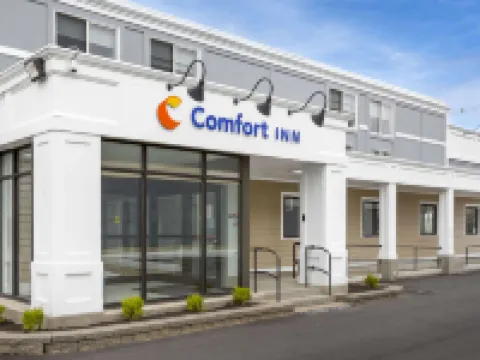 Comfort Inn Hyannis - Cape Cod Hotels in Barnstable