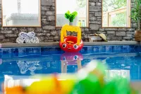 Hidden Gem Masterpiece by Ghosal Luxury Lodging - Private Pools