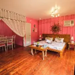 Queens English Garden & Strawberry Farm Hotels in Alfonso