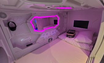 HOTEL GALAXY POD