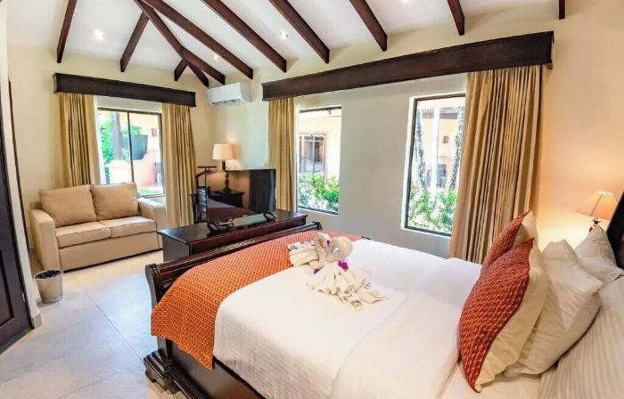 Marenaz Hotel