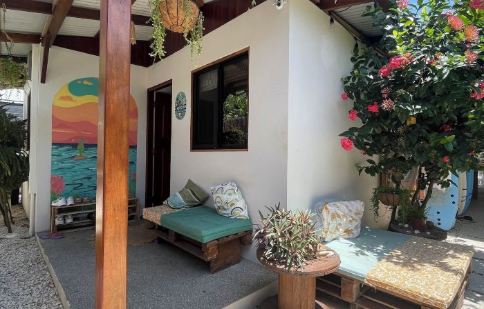 The Cafecito Surf School & Guesthouse