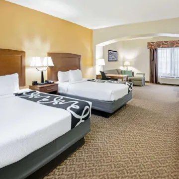 La Quinta Inn & Suites by Wyndham Lawton / Fort Sill