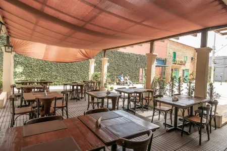 Hotel Marbor Отели рядом с достопримечательностью «Vila Cléo»