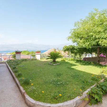 Apartments Ana & Bogdan Hotels in Postire