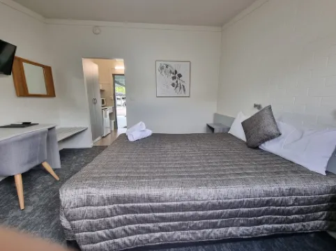 Y汽車旅館亞拉曼