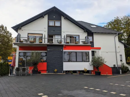 Hotel Ari Отели в г. Гайзельберг