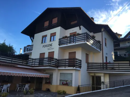 Villa Ester Hotels in Tenna