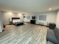 Americas Best Value Inn and Suites Haltom City/Ft. Worth - Motels