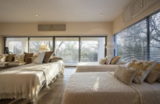 Vaal River Yolo Spaces – Vaal River Bush Lodge