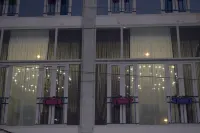 Damask Rose, Lebanese Guest House Các khách sạn ở Dbayeh