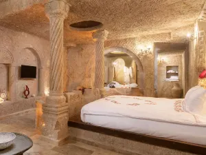 Kayata Cave Suites