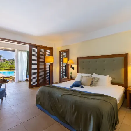 Giannoulis – Cavo Spada Luxury Sports & Leisure Resort & Spa