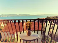 Holiday Apartment with a Balcony and Sea View, Just 300 Metres from the Beach Hotels in Bol