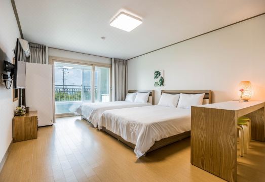 6. 나디아호스텔..