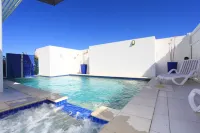 Koola Beach Apartments Bargara - Beach