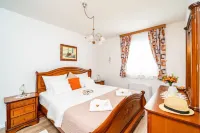 Apartments Villa Key Hotels in Čilipi