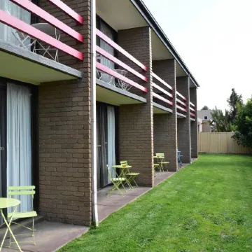 The Black Bull Motel