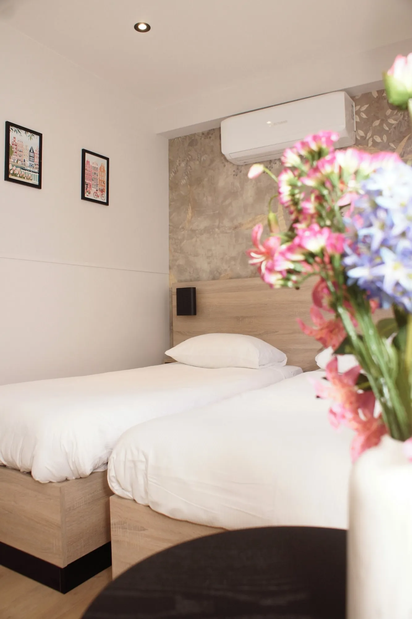 Hotel Van Gelder Rooms Photos