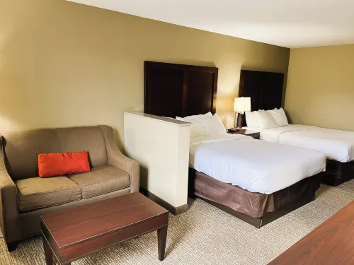 Days Inn & Suites by Wyndham Manheim Lebanon Hotels in Myerstown