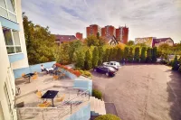 Hotel President - parking