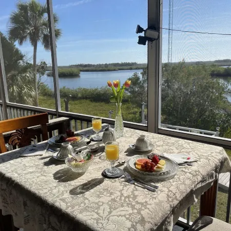 Crystal River Lullaby B&B