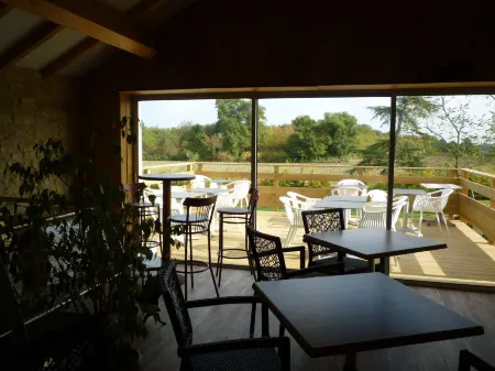 La Serpauderie Отели в г. Мёрсак