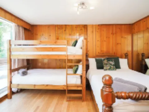 Rentmyspahome with Swimming Pool Hottub and Sauna Hotels in Rotherham District