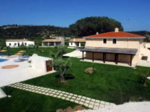 ซานตามาเรียรีสอร์ท โรงแรมในOrosei