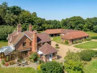 Holly Lodge Country Guest House Hotel dekat Newstead Abbey